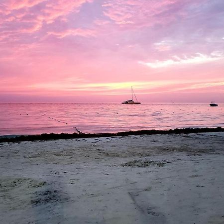 Yard Beach House Negril Buitenkant foto