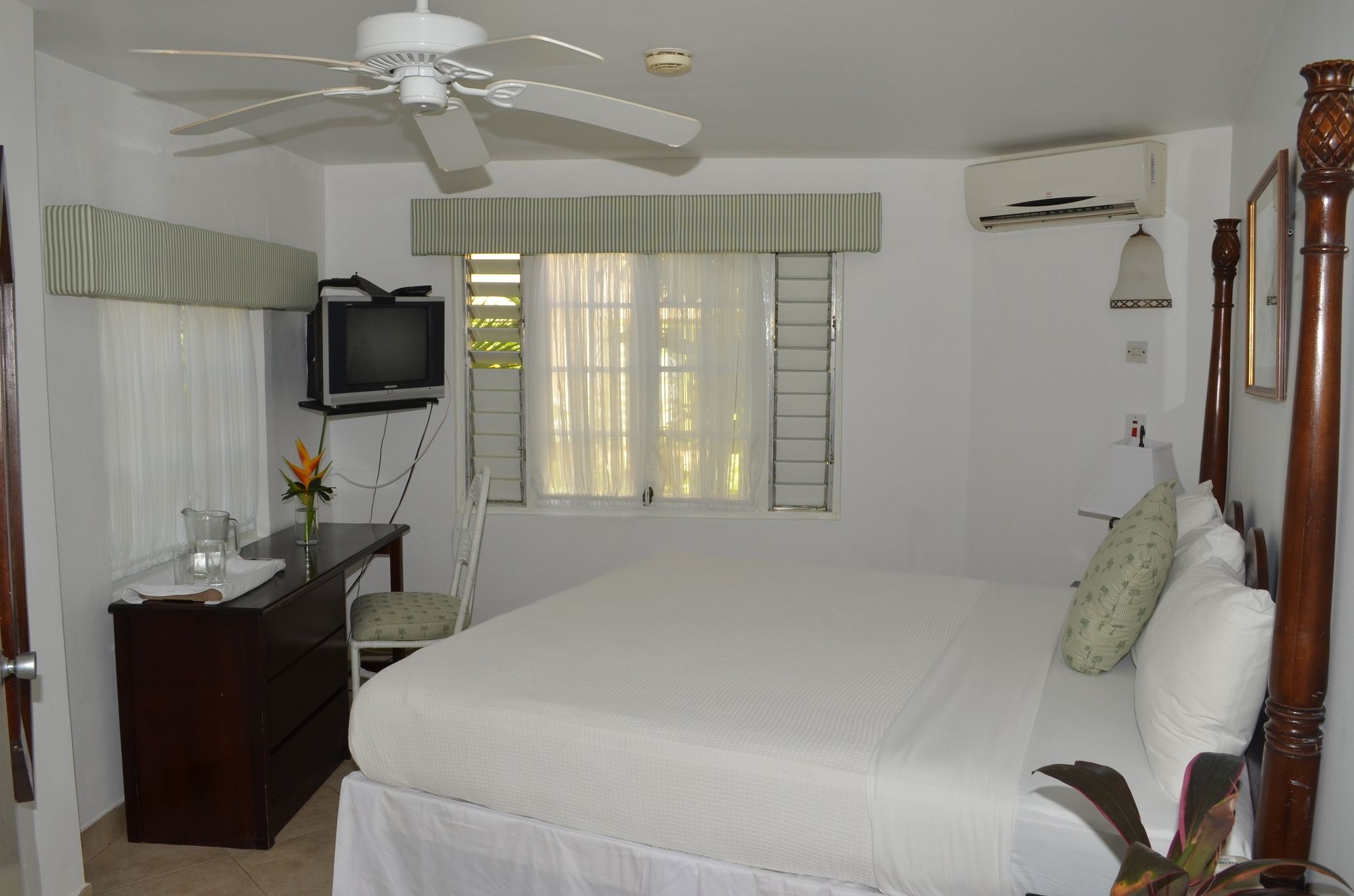 Yard Beach House Negril Buitenkant foto