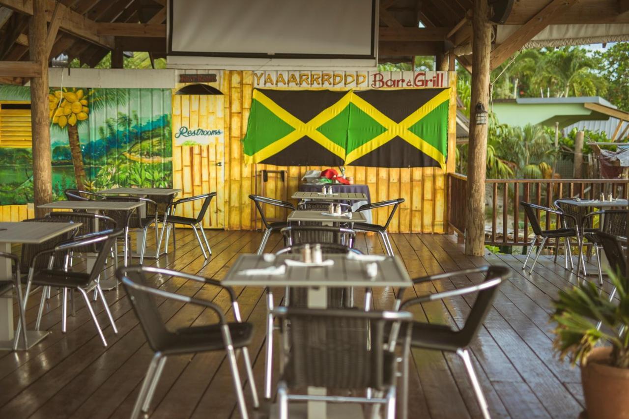 Yard Beach House Negril Buitenkant foto